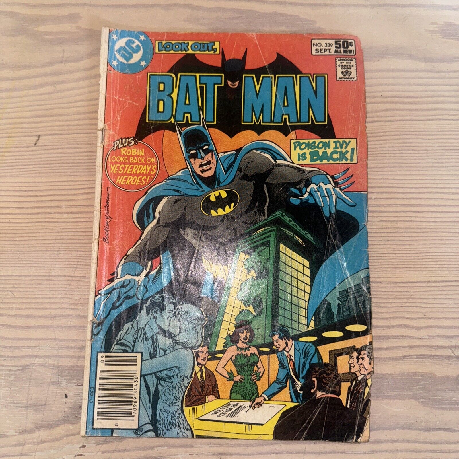Batman #339 - DC Comics - 1981 - Back Issue