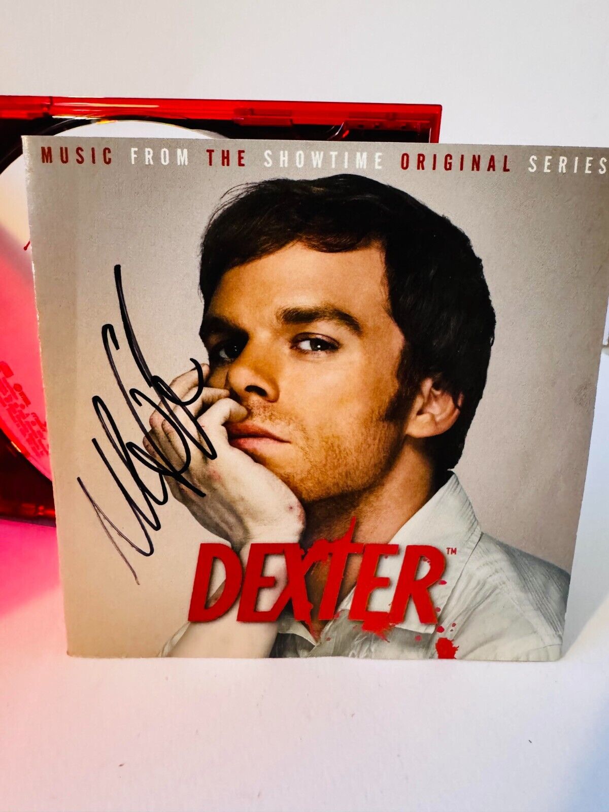 Music disc ( Dexter) Signed ( Michael C Hall)