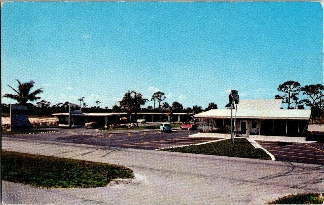 1950\'S. LA MAC MOTEL & RESTAURANT. POMPANO BEACH, FL. POSTCARD GG1