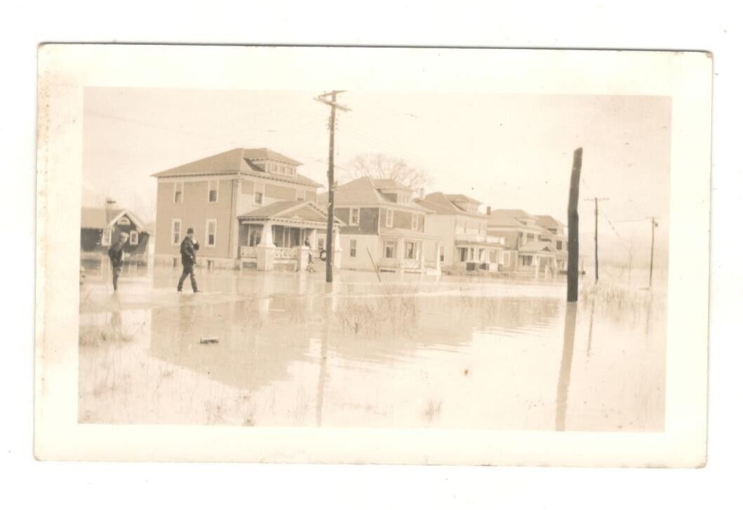Vintage Photo Flooded Street Men House 1920's 1930's R164B