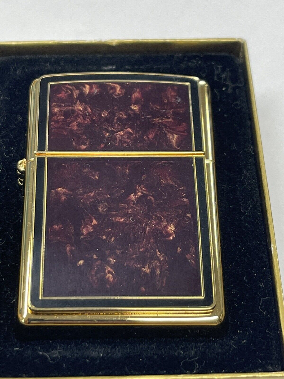 ZIPPO 2002 GRANITE BURGUNDY GOLD PLATED LIGHTER UNFIRED IN BOX W141