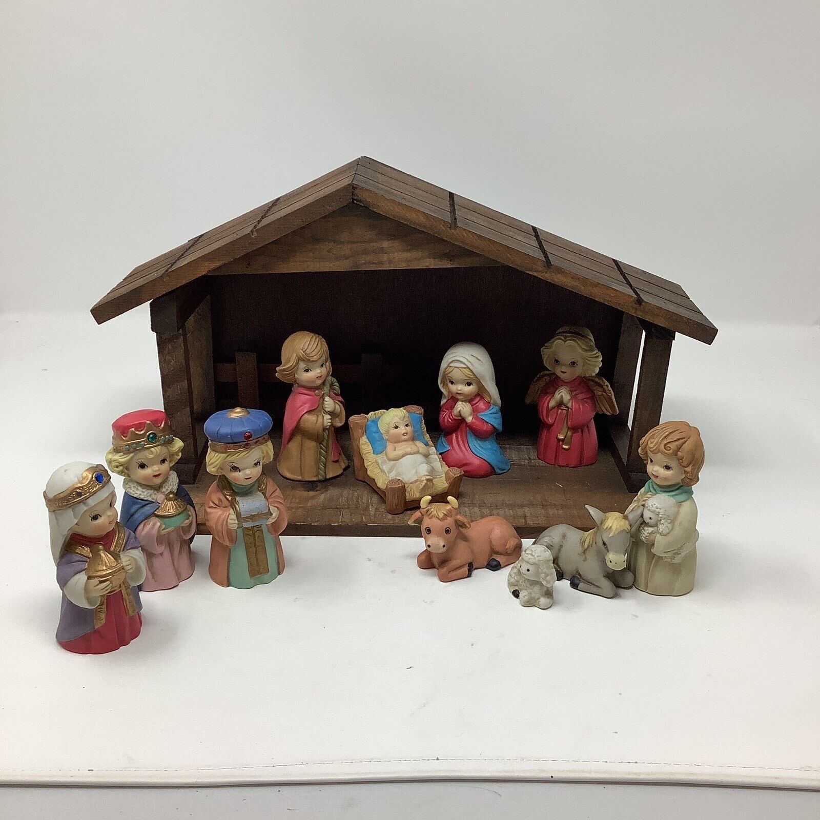 Inspirational Children’s Nativity Set Manger Scene 12 Pieces Montgomery Ward 