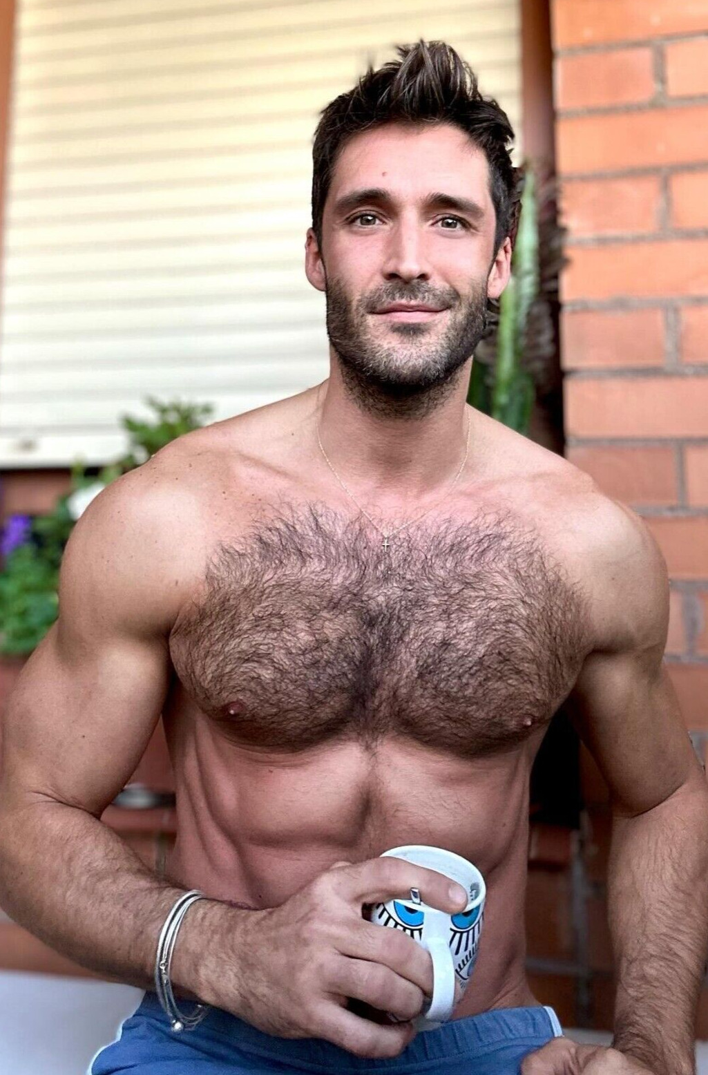 Shirtless Male Hairy Chest Bearded Muscular Man Handsome Beefcake PHOTO 4X6 H424