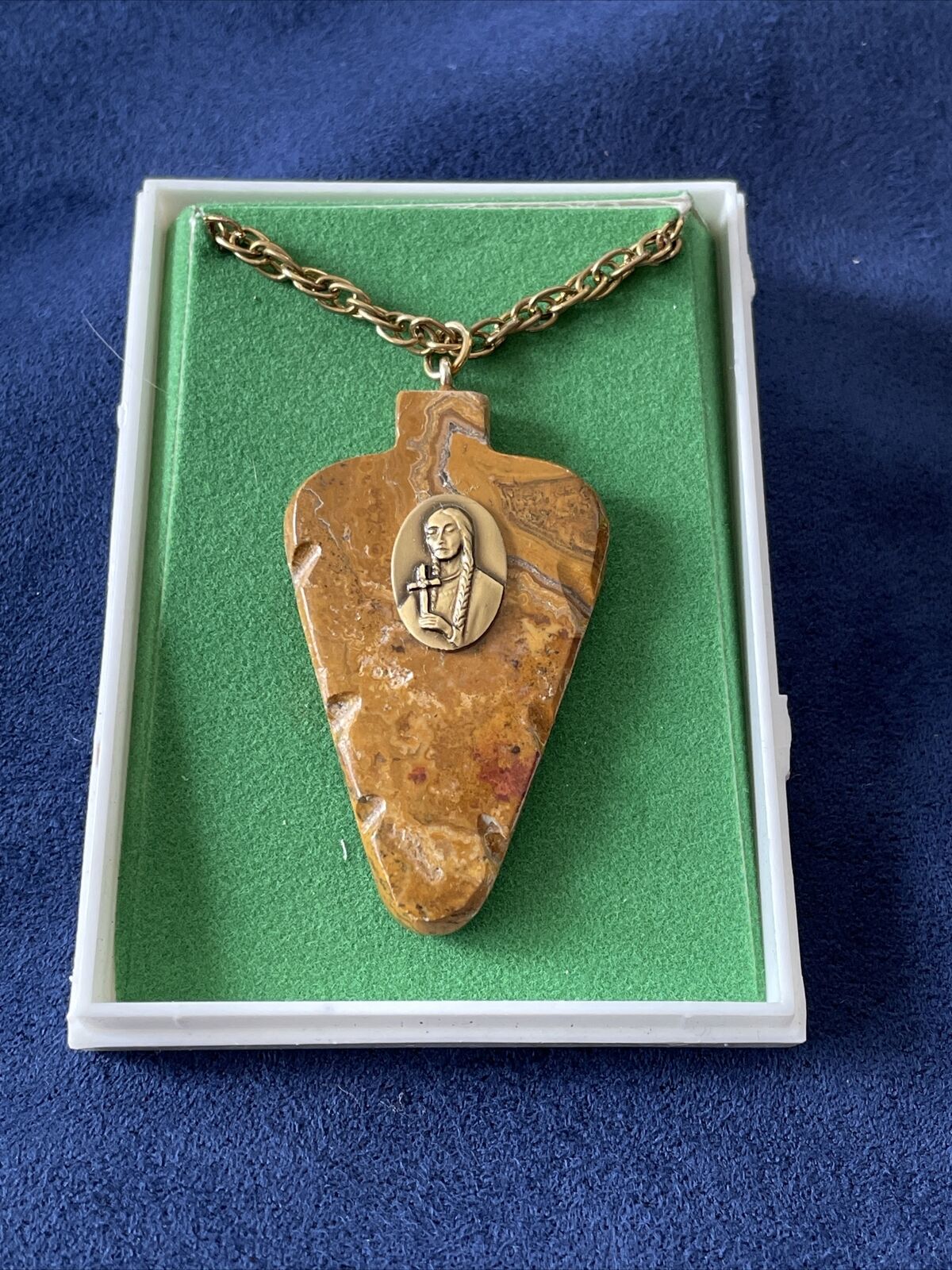 Vintg Necklace Jasper Stone Arrow Head Saint Kateri Tekakwitha Mohawk Christian