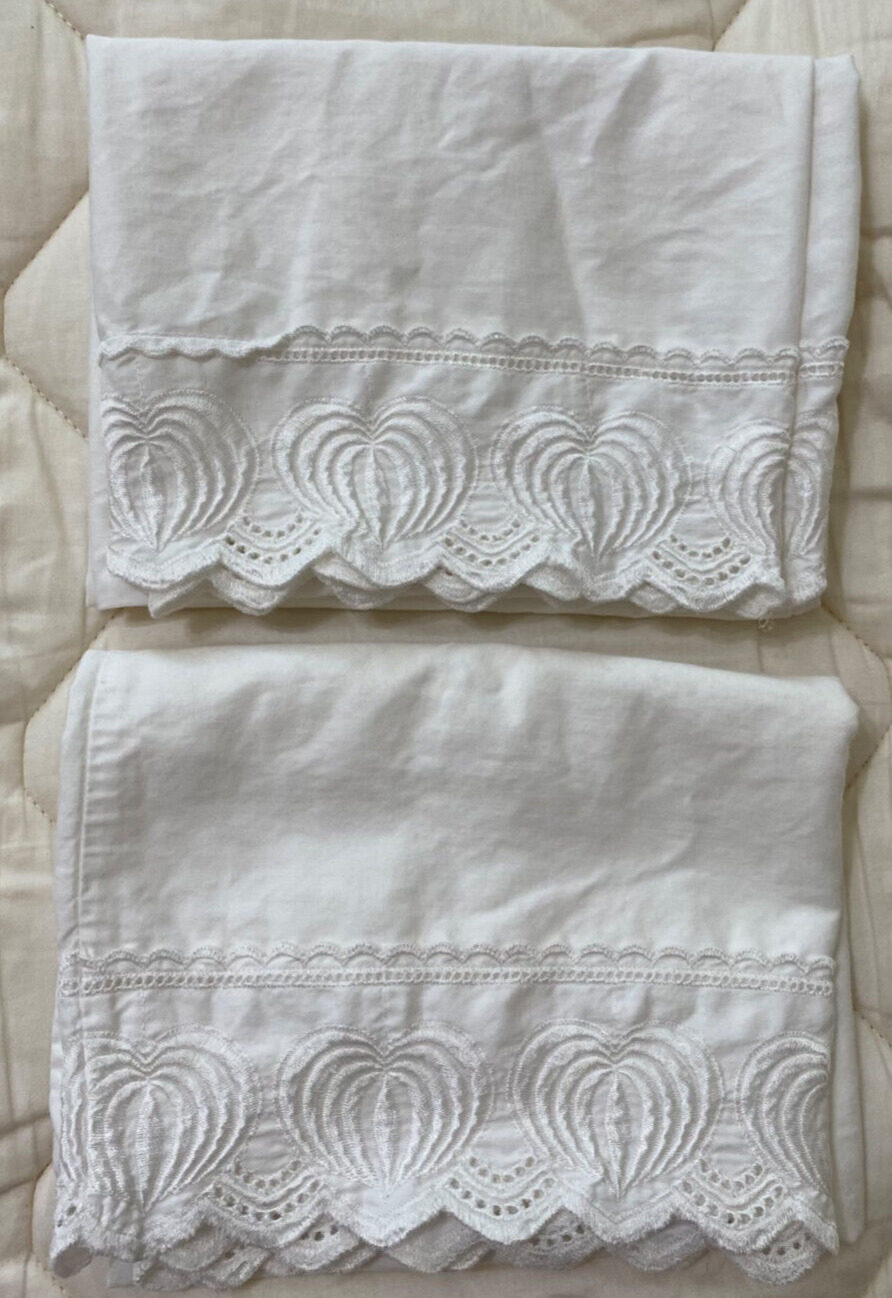 2 VTG White Cotton Pillowcases Embroidered Edge Farmhouse Shabby Chic 17\