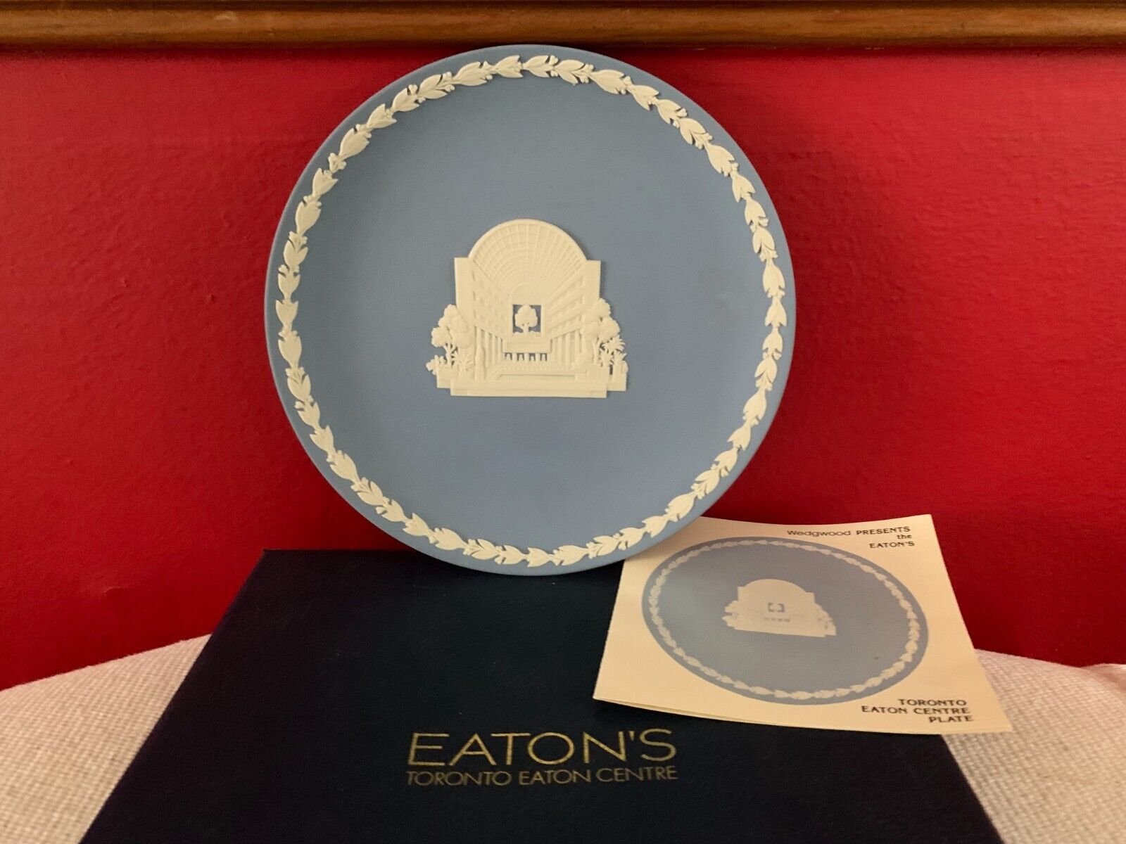 Vtg Wedgwood Jasperware Trinket Plate Limited Edition Toronto Eaton Centre  Box