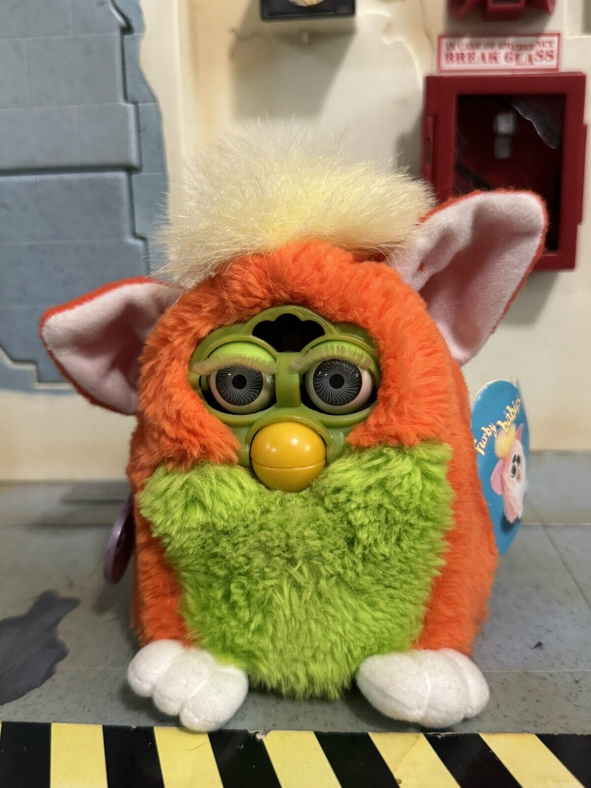 VIntage 1999 Tiger Furby Green & Orange 70-940 with Tags Works Sold \'As Is\' Read