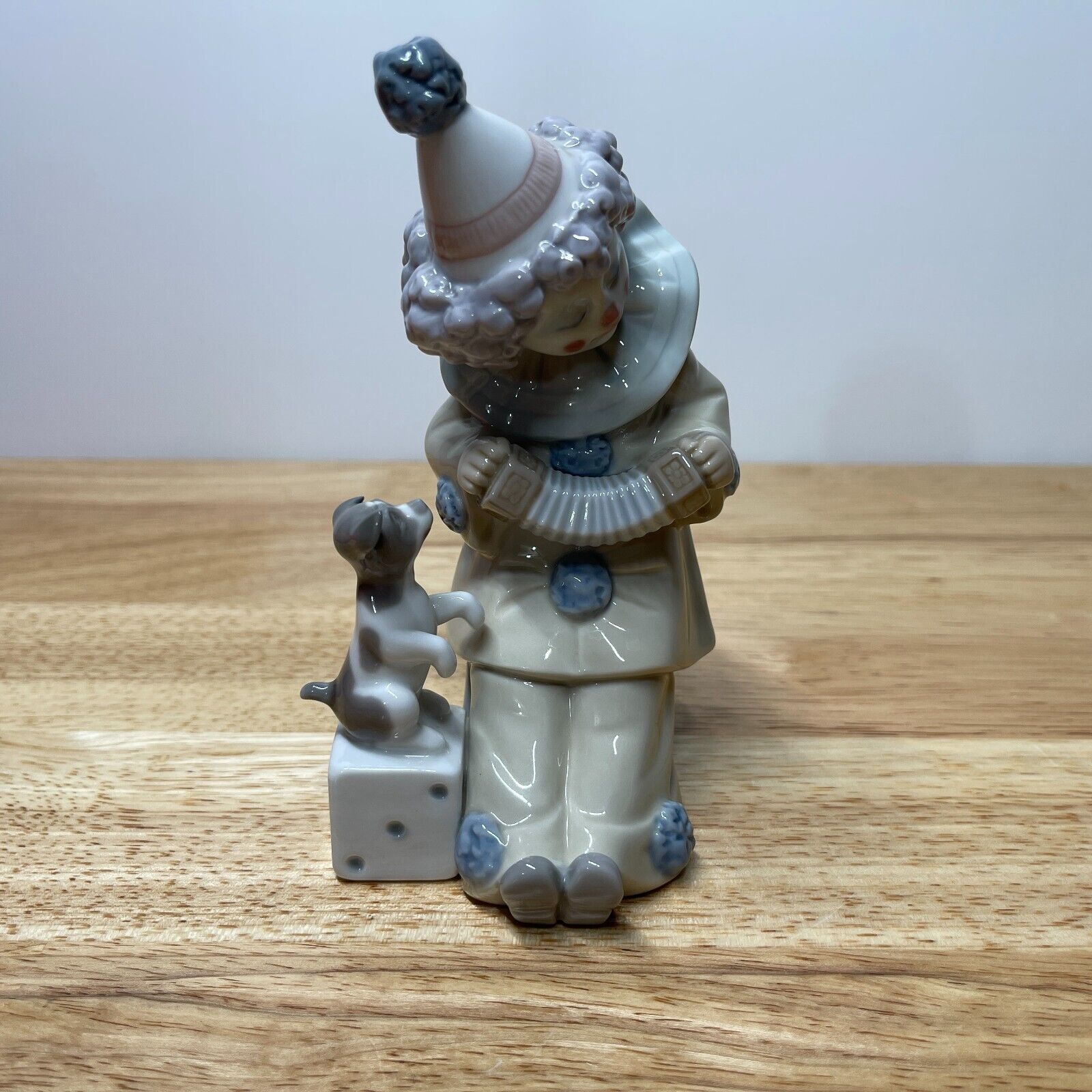 Lladro 5279 Pierrot Clown w/ Concertina and Dog Porcelain Figurine