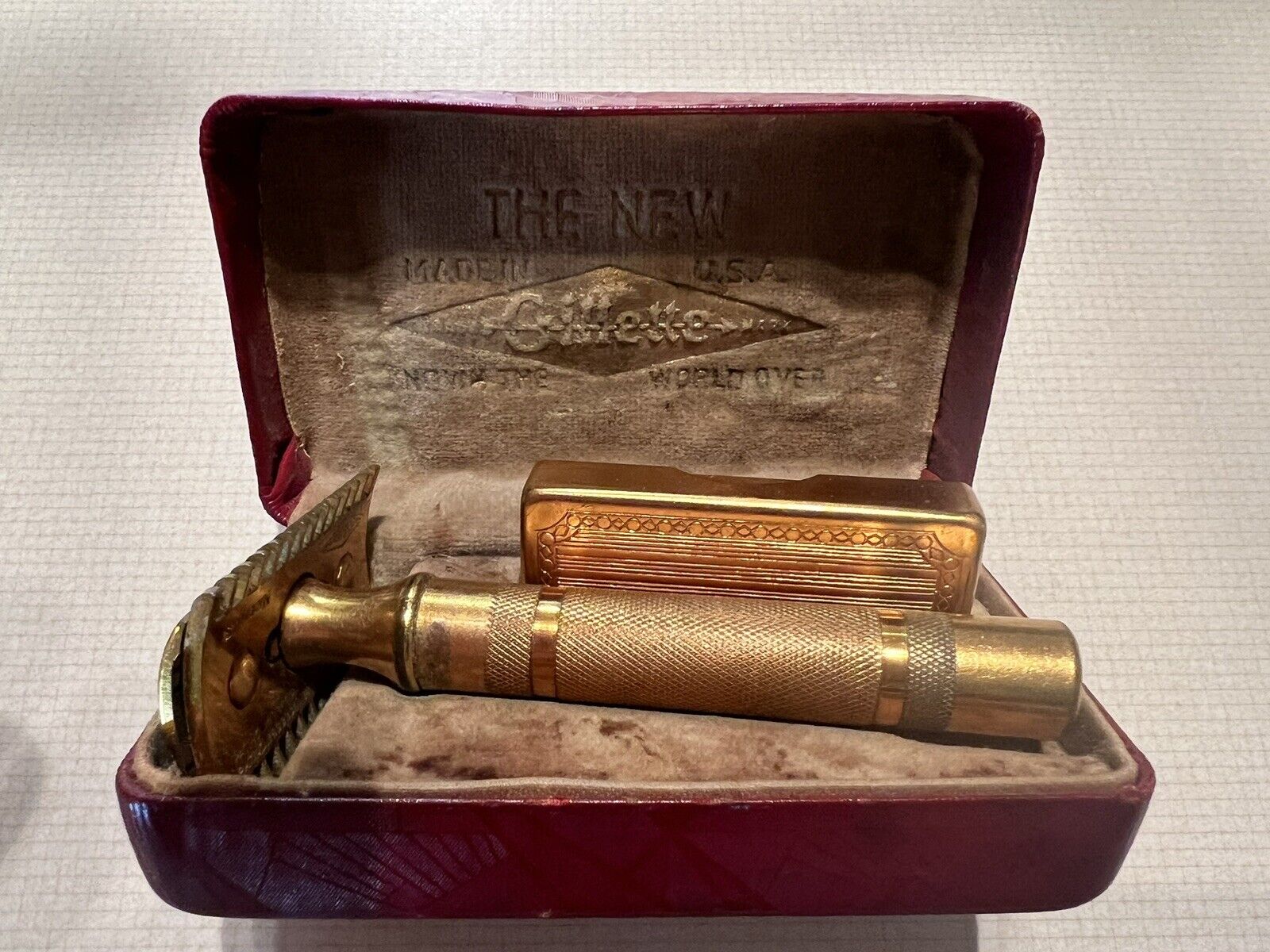 Vintage C. 1920s The New Gillette Razor W/Blade Holder & Case