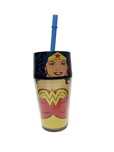 Wonder Woman Insulated Iconic Tumbler  Screw-on Lid & Straw  Double Wall Constru