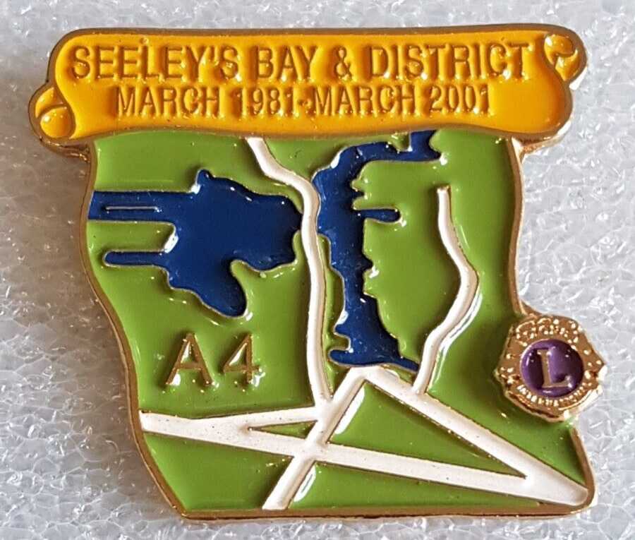 VTG LIONS CLUB SEELEY'S BAY & DISTRICT MARCH 1981 LAPEL BROOCH PIN COLLECTIBLE