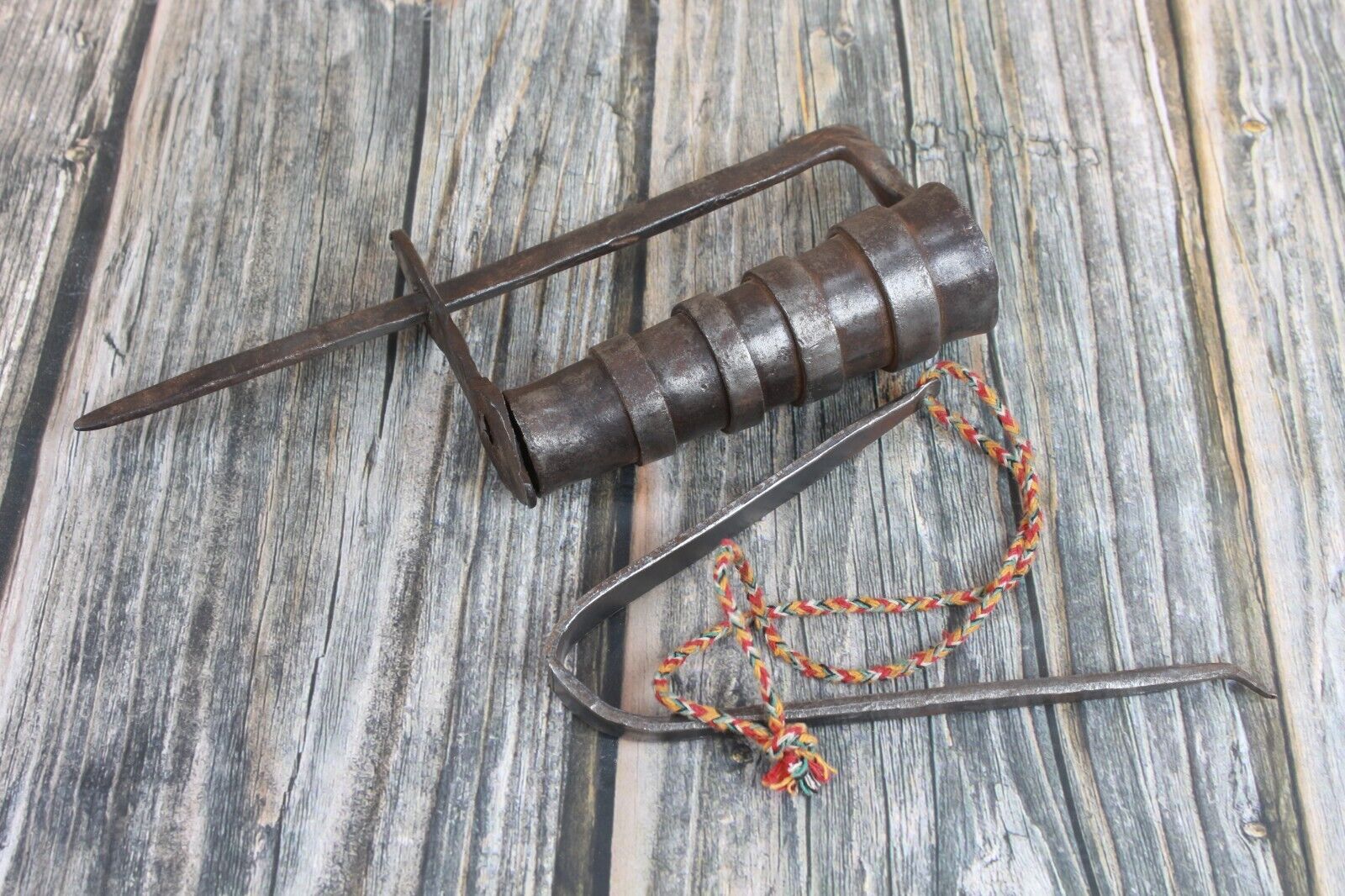 Vintage India Handmade Wrought Iron Door Lock - Antique Collectible Matching Key