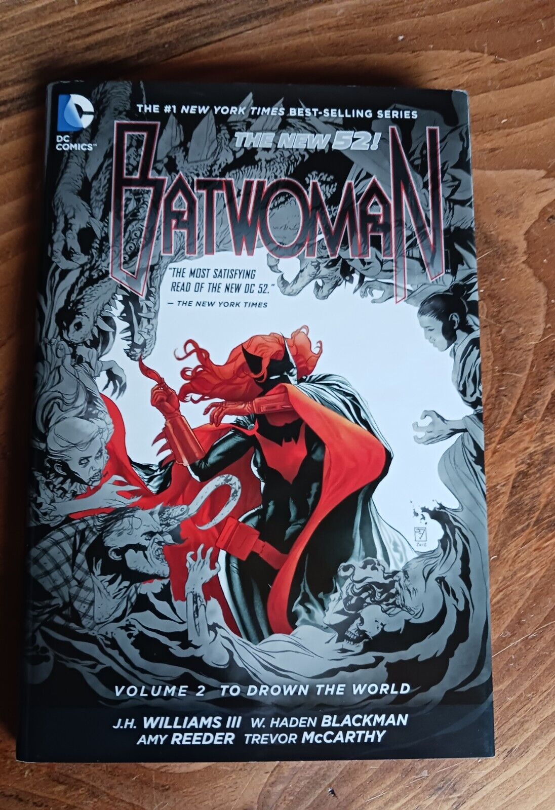 DC Comics: Batwoman (The New 52); Vol.2 To Drown The World HC/DJ, Like Mint