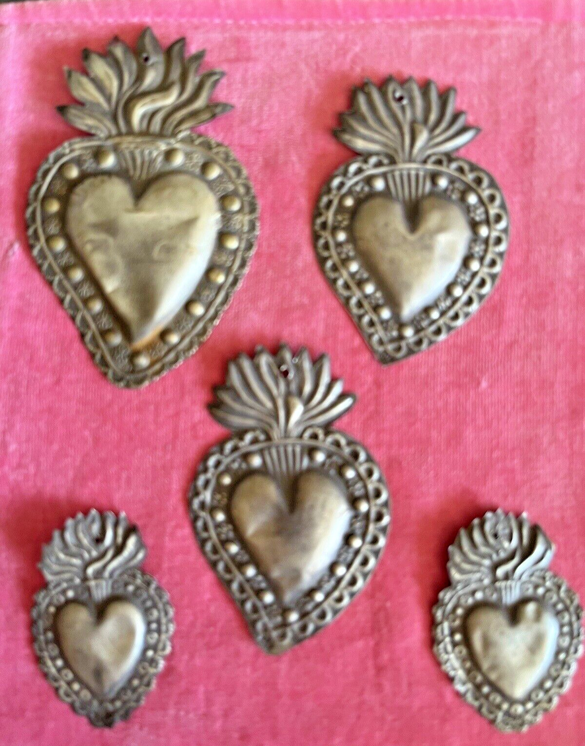 5 (FIVE) ANTIQUE SILVER SACRED HEART RELIGIOUS MEDALLIONS, SUPER THIN,GORGEOUS