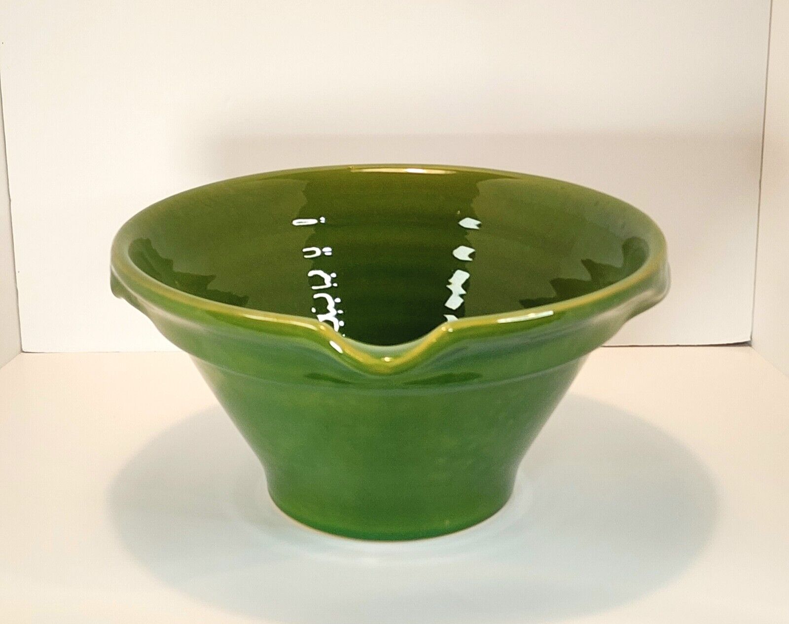 Vintage Yellow Ware Green Glazed Mixing Batter Dough Bowl Handles and Spout 12\