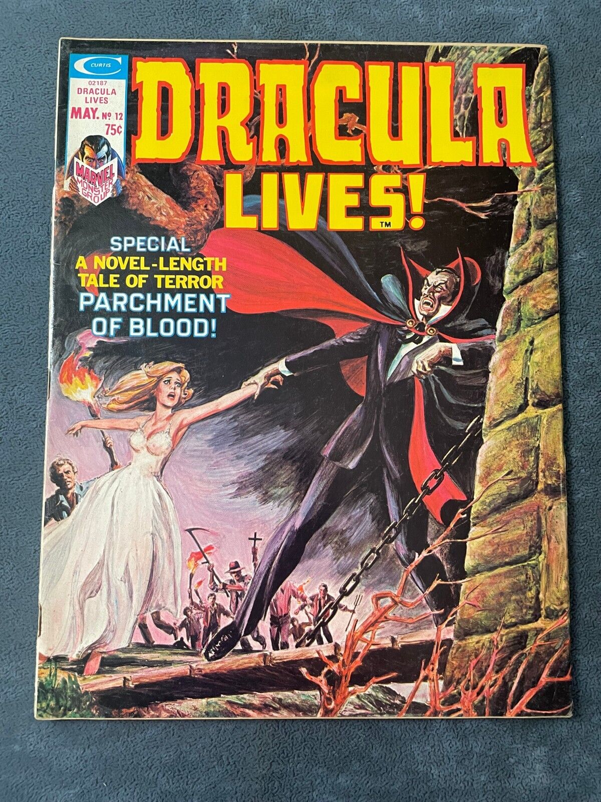 Dracula Lives #12 1975 Marvel Comics Horror Magazine GGA Cover VF