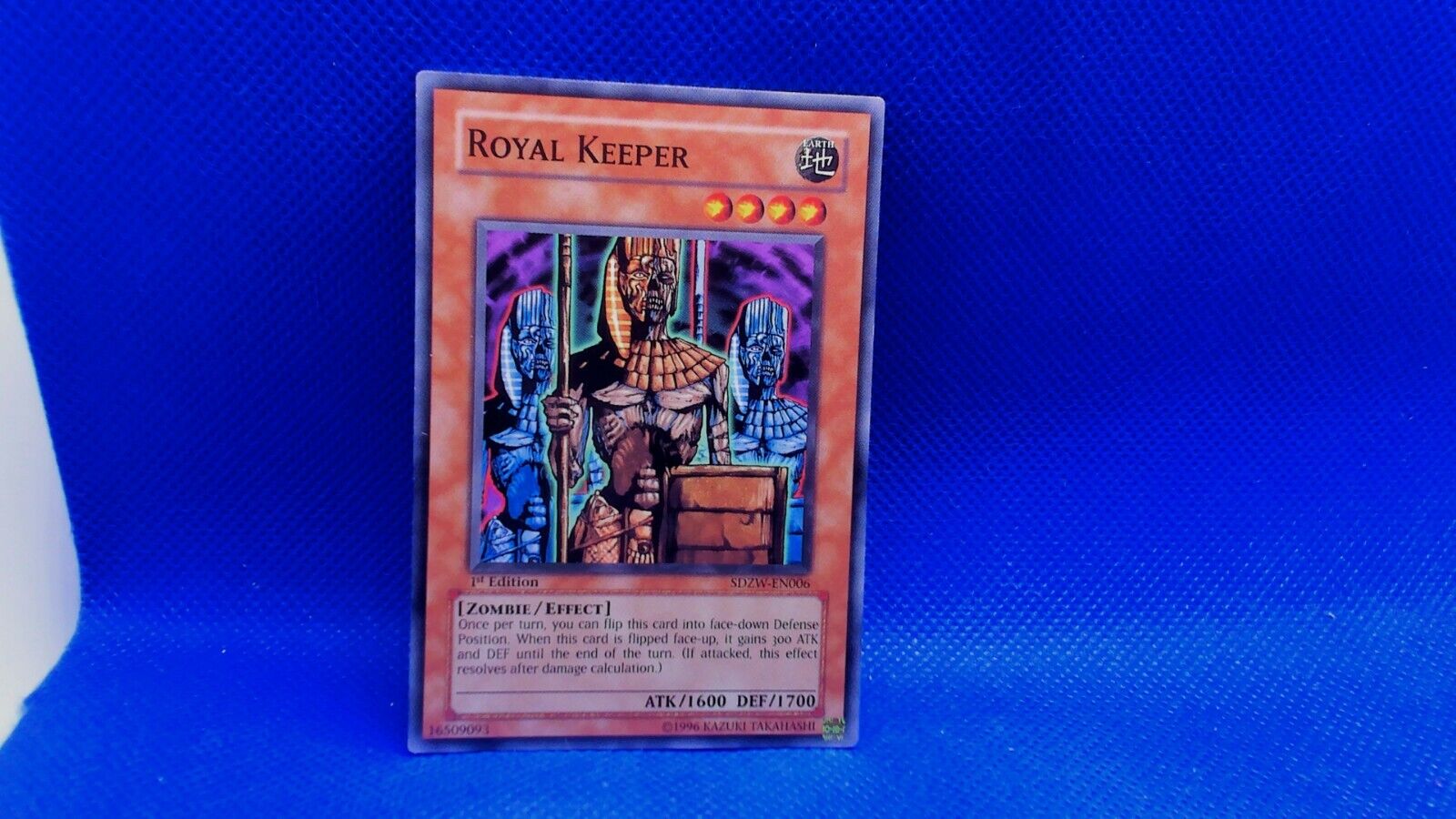 Royal Keeper SDZW-EN006 Common Yu-Gi-Oh Card 1st Edition