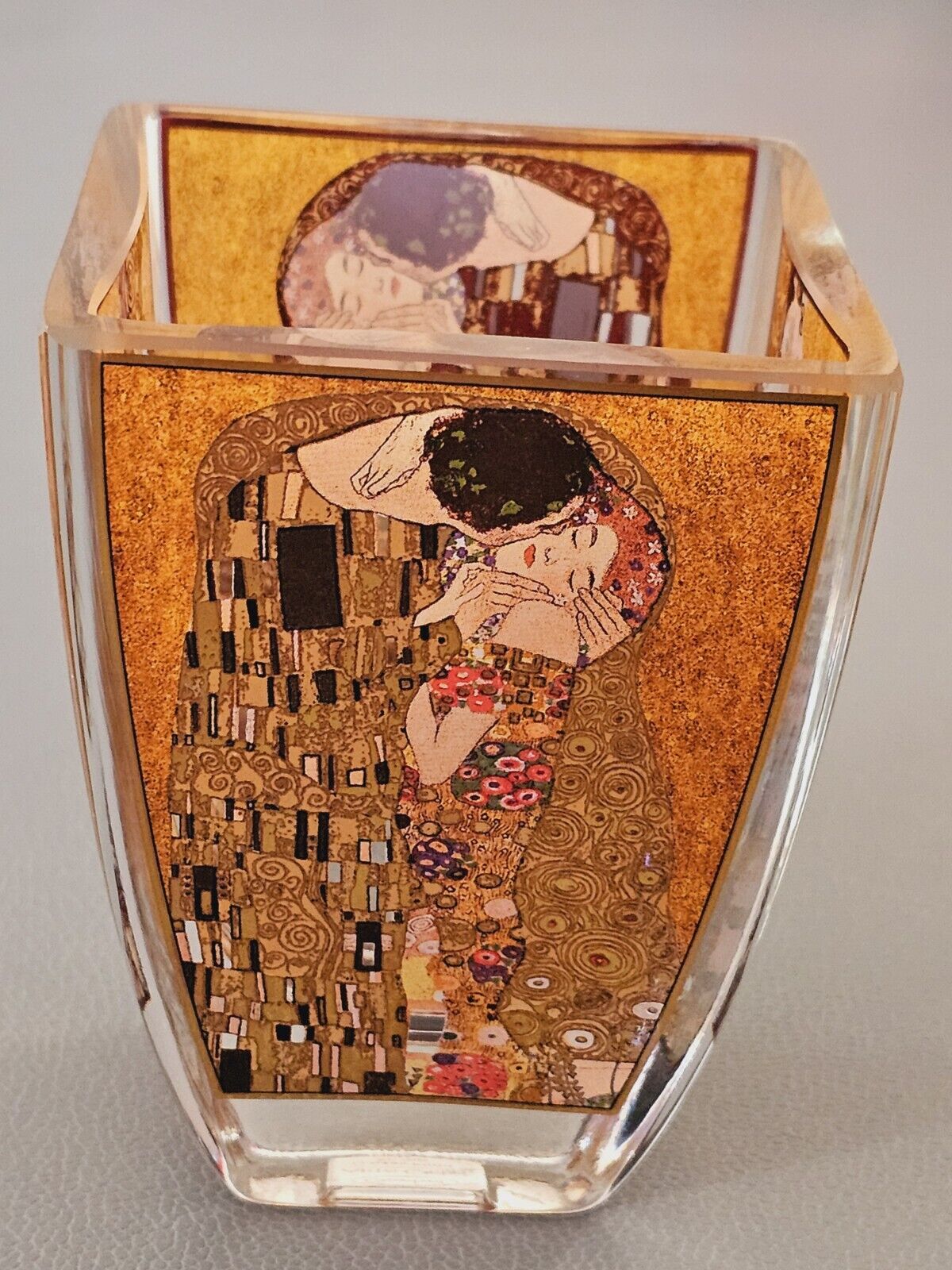 Goebel Gustav Klimt Artist Orbis \'The Kiss\' Glass Vase 4.25\