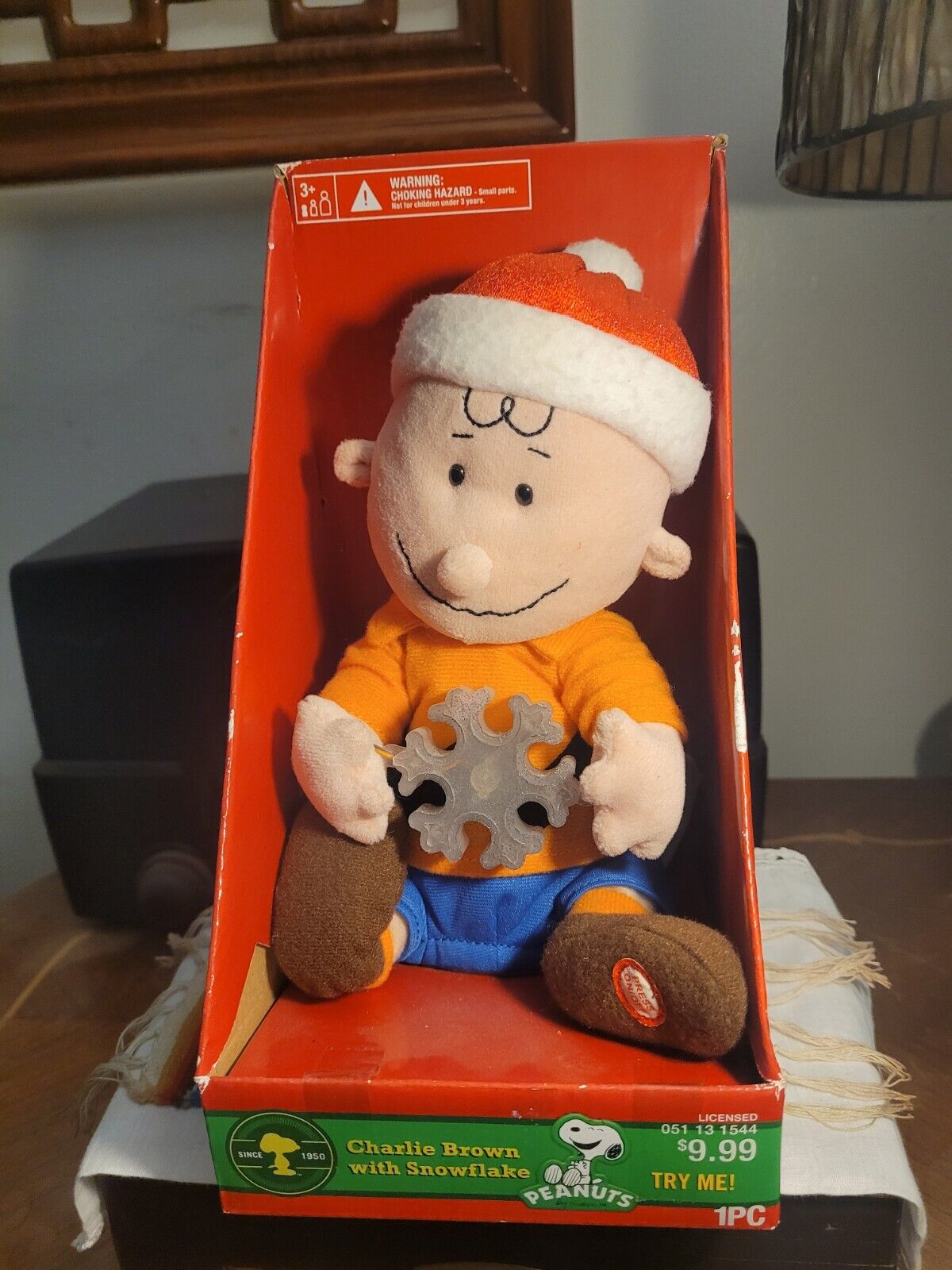 Gemmy Peanuts Charlie Brown with Light Up Snowflake Plush Musical Toy