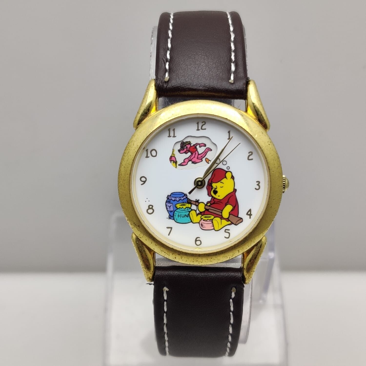 Disney Sleeping Pooh Bear Dreaming Vintage Watch