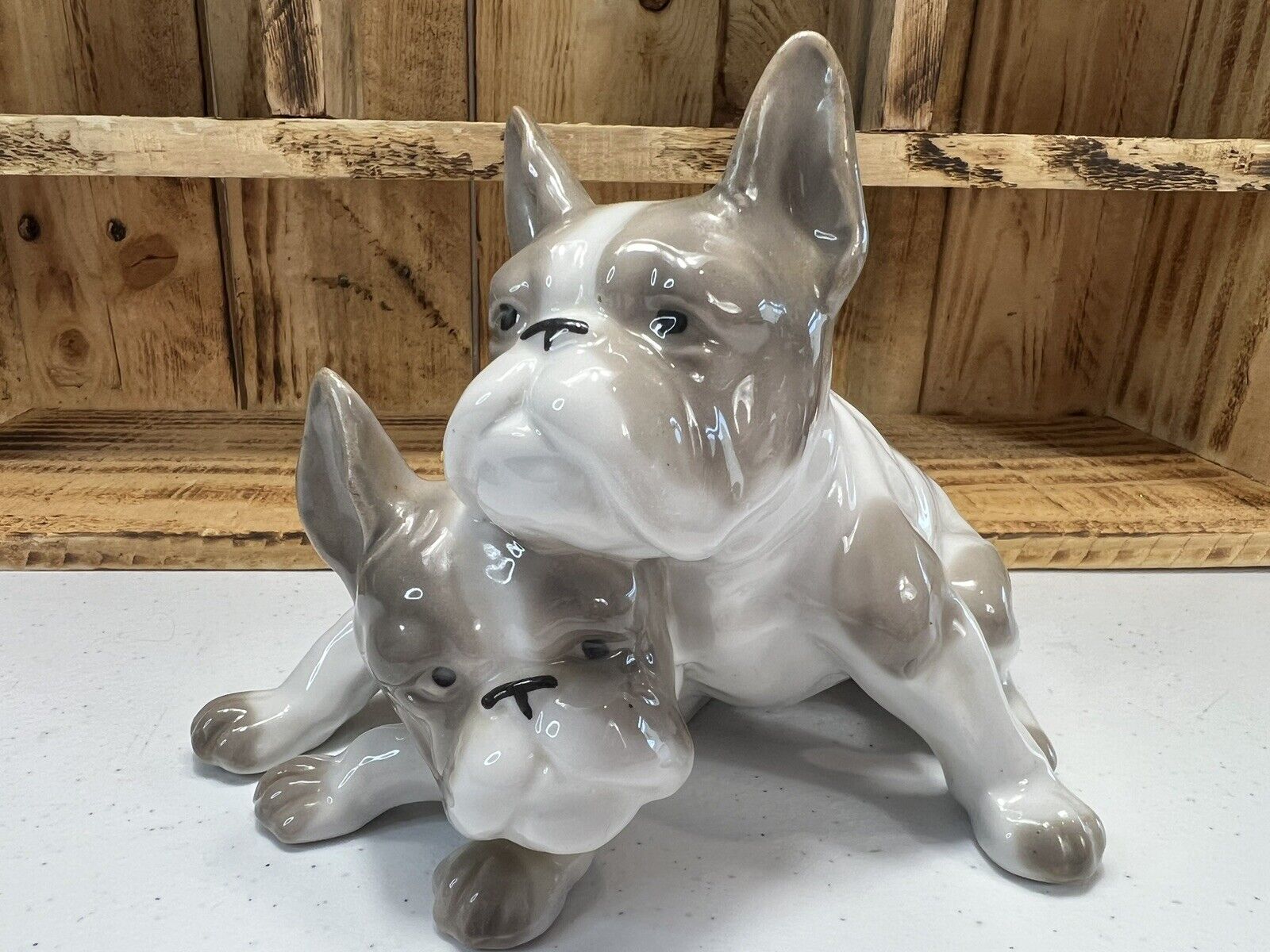 PORCELAIN TWO FRENCH BULLDOGS “BEST FRIENDS” FIGURINE UNBRANDED