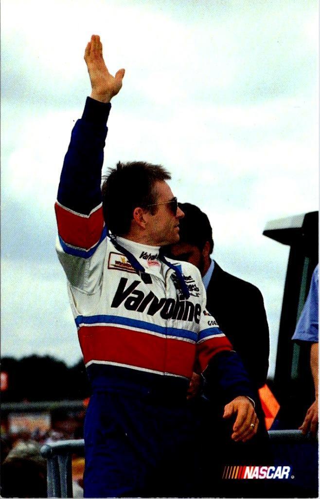 Nascar Driver  MARK MARTIN #6  Valvoline Race Team AUTO RACING 1993 Postcard