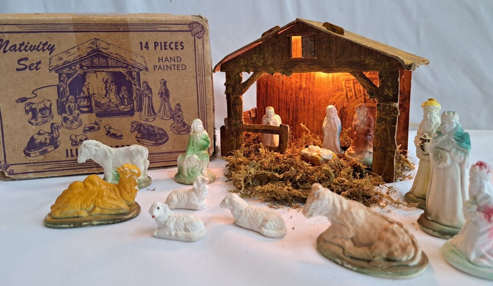 Vintage 40\'s The Glolite Corp. Hand Painted 14 Piece Nativity Set Christmas Rare