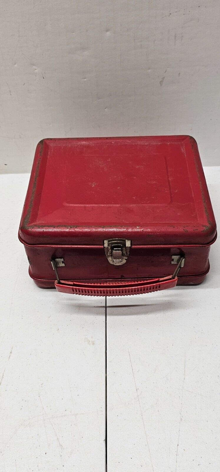 VINTAGE Red Metal Lunch Box  W Handle, No Thermos.
