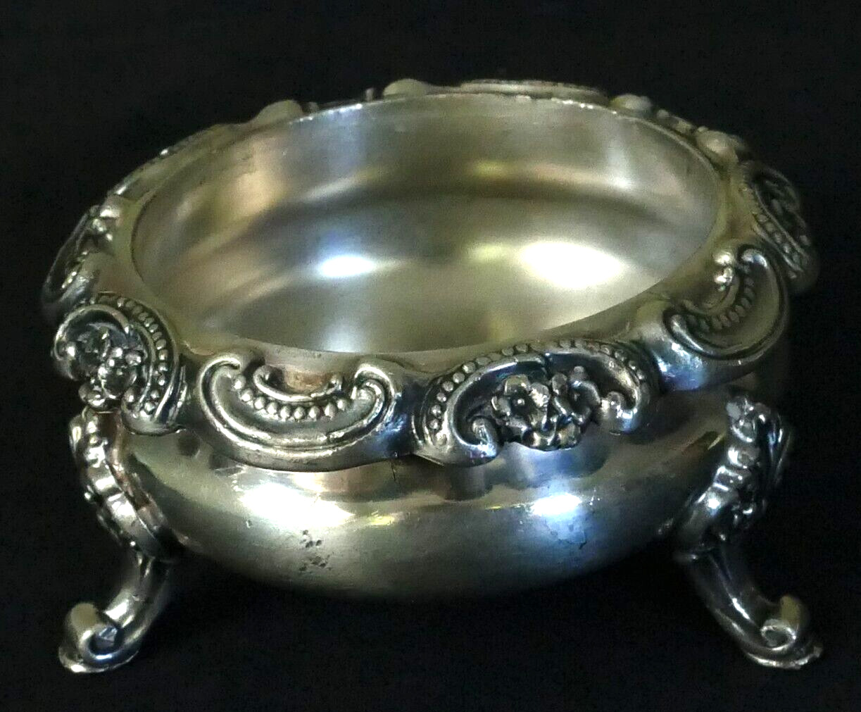 Rare Wallace Baroque 3-Footed Silverplate Open Salt