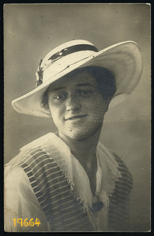 elegant woman in hat, strange veil, by Belle, Kolozsvár, Orig. Photograph, 1916.