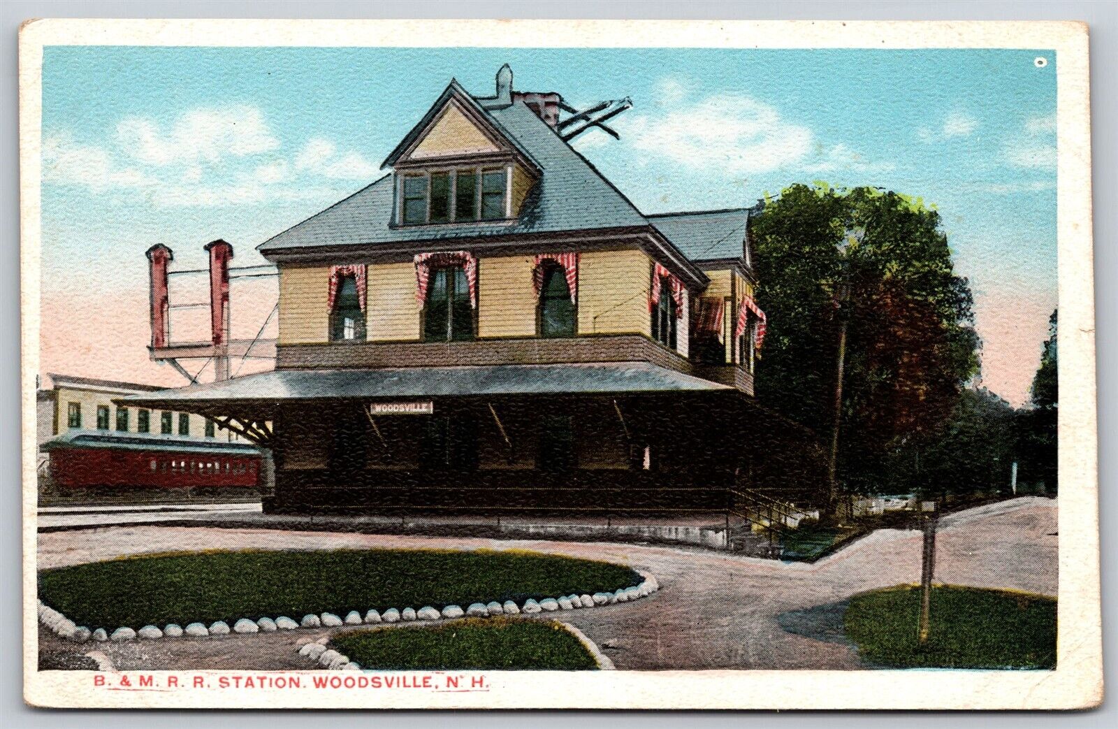 Postcard B & M RR Station, Woodsville NH L101