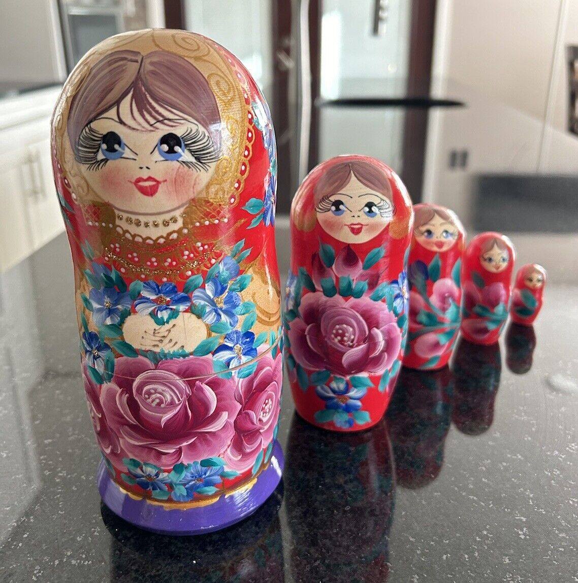 Russian Traditional Matryoshka Nesting Doll Hand Carved & Painted  5 Pce