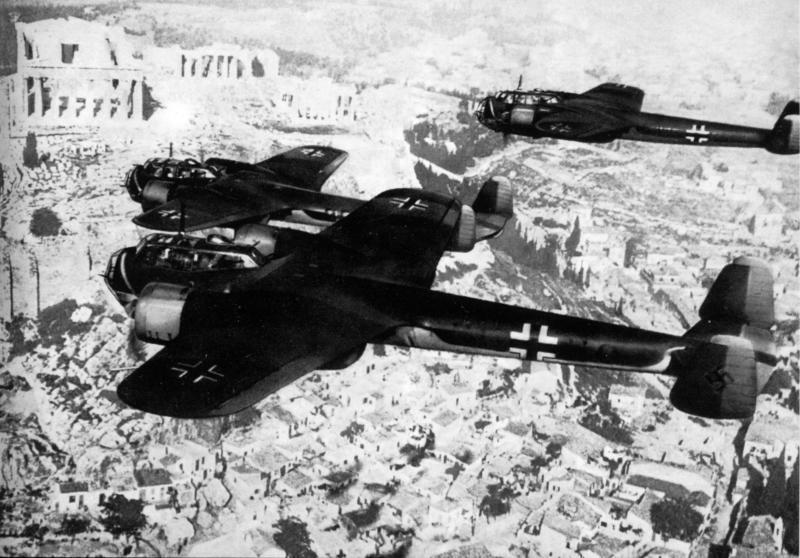B&W WWII Photo German Luftwaffe Do 17  Bombers WW2