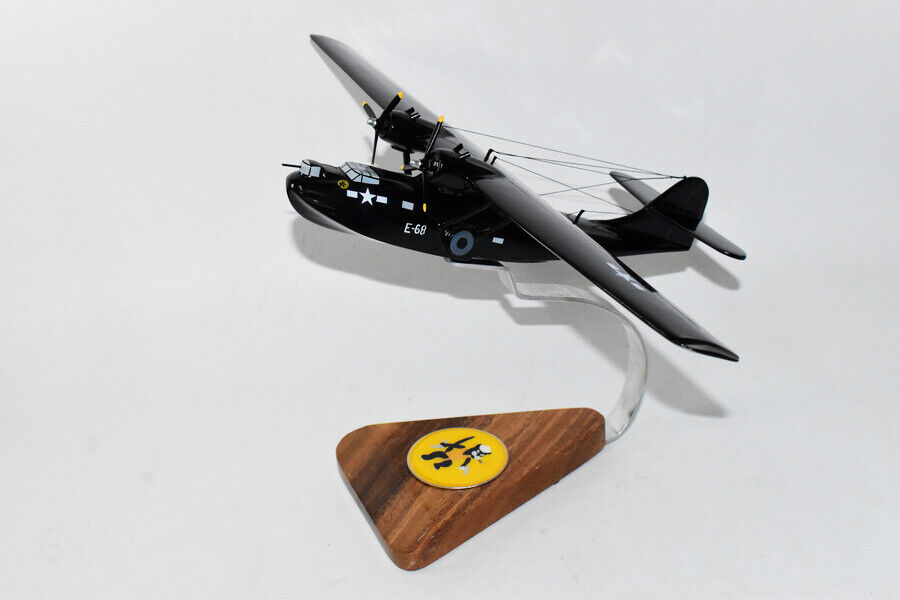 Consolidated PBY-5 Catalina, VPB-71 Black Cat, 18 in Mahogany Model