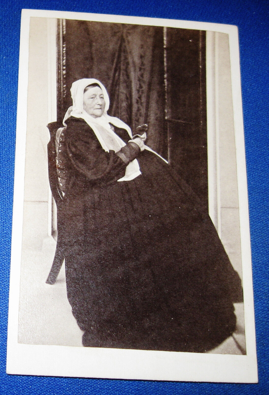 CDV PHOTO OF A SEATED MATRONLY WOMAN WEARING A HOOP DRESS & BONNET NORWICH UK