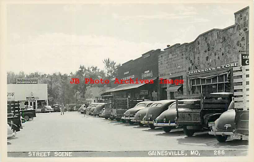 MO, Gainesville, Missouri, RPPC, Street Scene, Stores, 40s Cars, Photo No 286