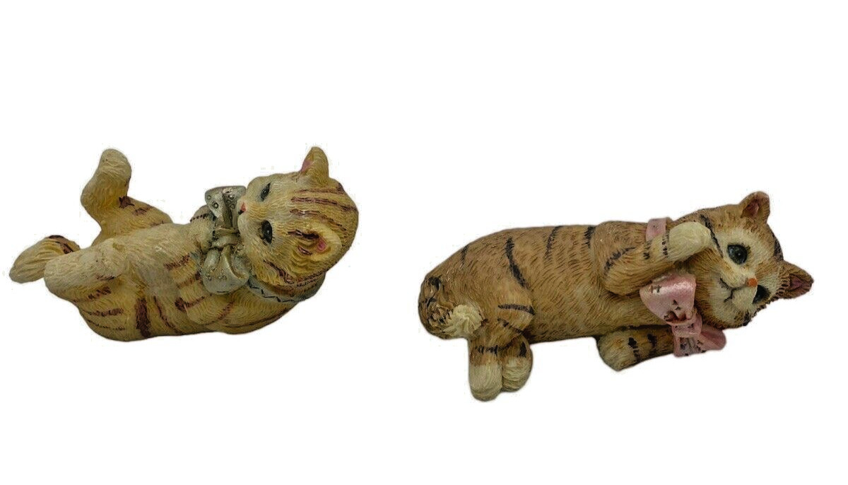 Tabby Cats Kittens Figurine Lot 2 Resin Country Display Collectible Bow Playing 