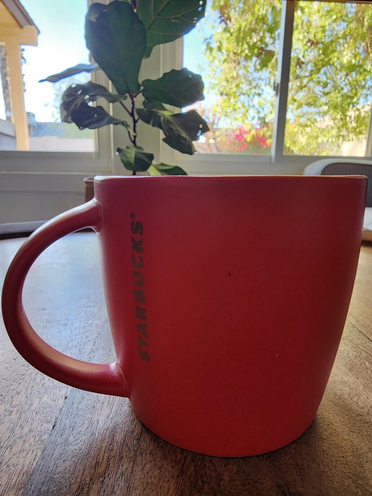 RARE 2016 Starbucks Holiday Matte Red Coffee Cup Tea  Mug | Gold Logo | 14oz