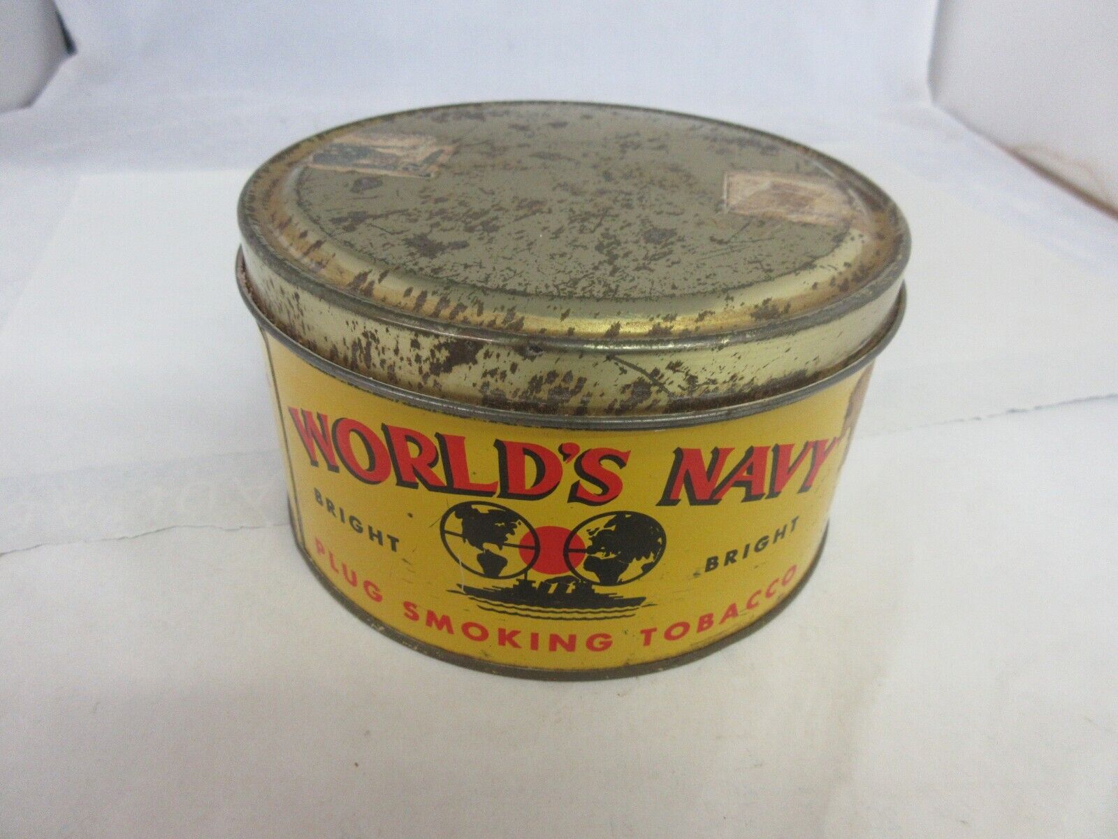 VINTAGE ADVERTISING EMPTY WORLD\'S NAVY ROUND CANISTER  TOBACCO  TIN  717-E