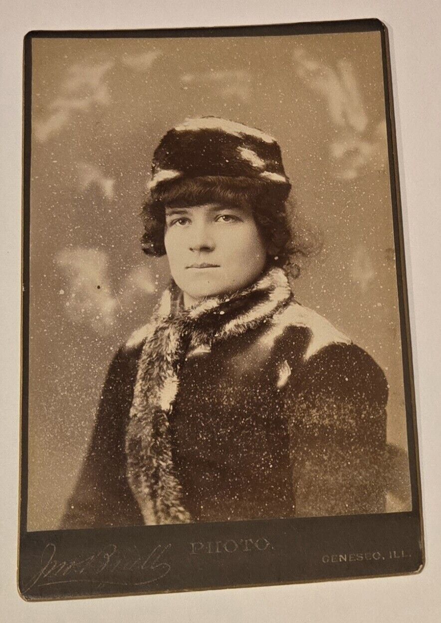 Cabinet Card Photo Lovely Lady With Hat Faux Fake Snow Buell Studio Geneseo, Ill
