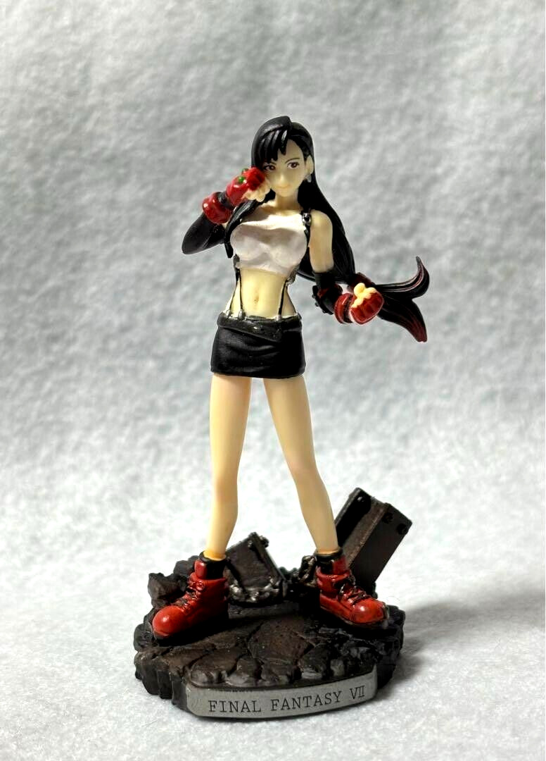 Final Fantasy 7 POTION with TRADING ARTS Mini Tifa figure about 9cm