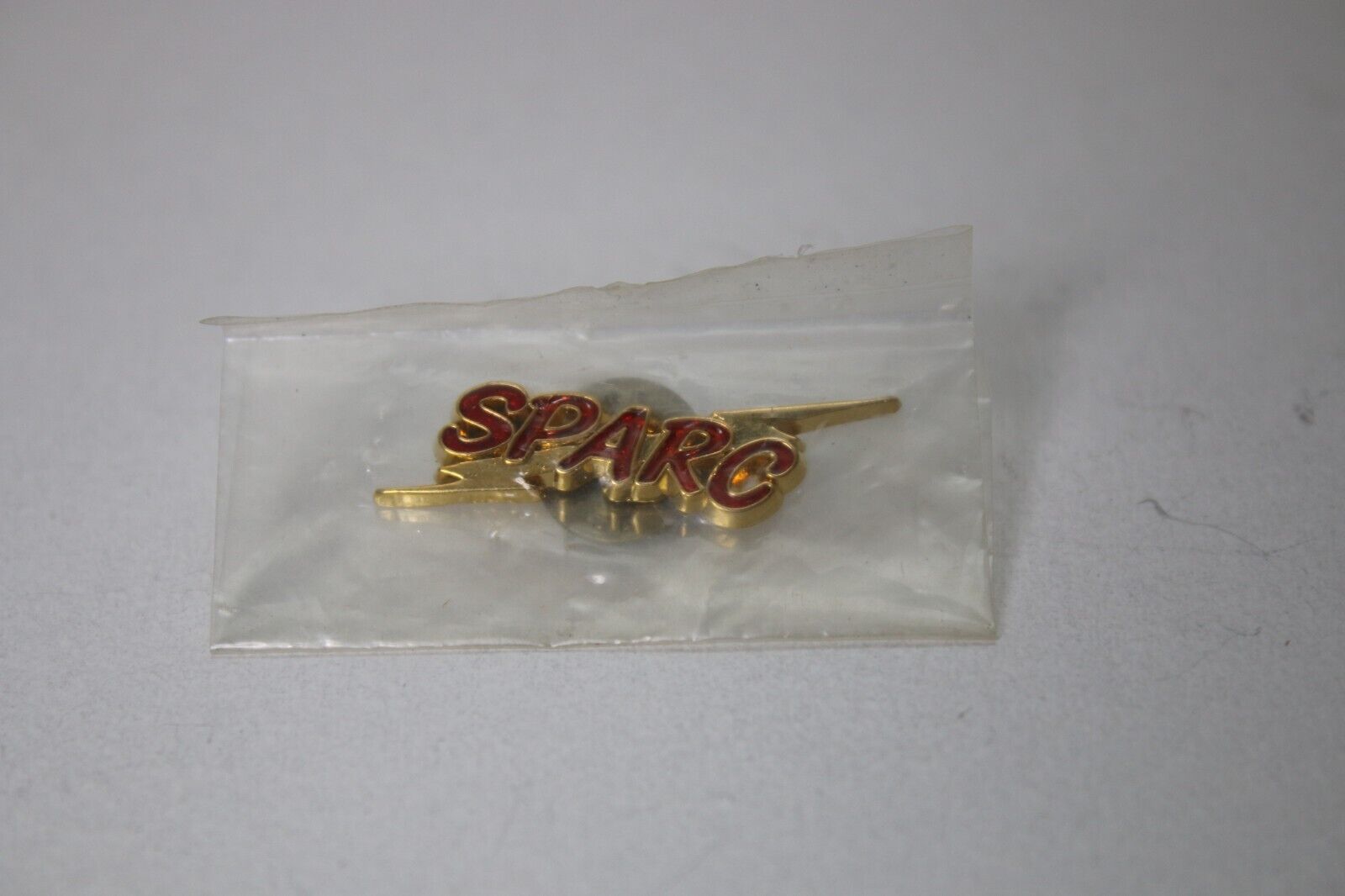 Vintage Wendy\'s Old Fashioned Hamburgers SPARC Employee Lapel Pin