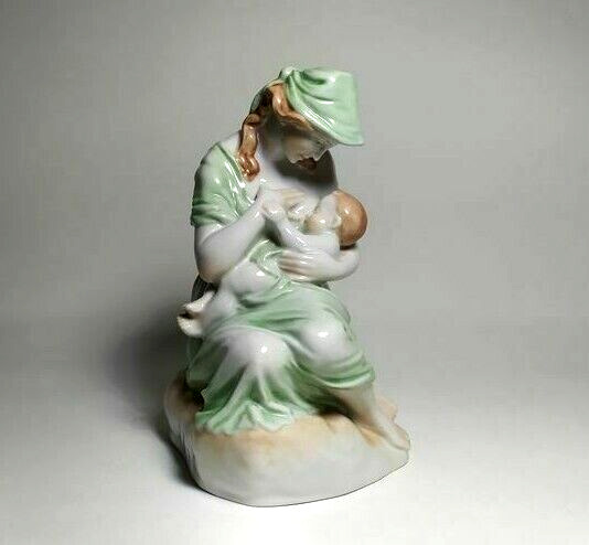 Antique Herend Hungary Porcelain Figurine #5426, \
