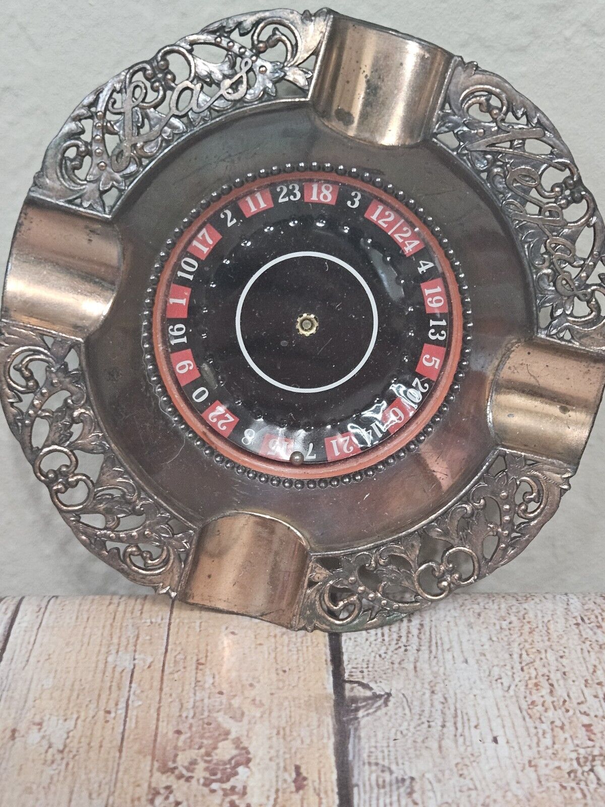 Vintage Las Vegas Souvenir Metal Novelty Ashtray w/Working Roulette Wheel Japan