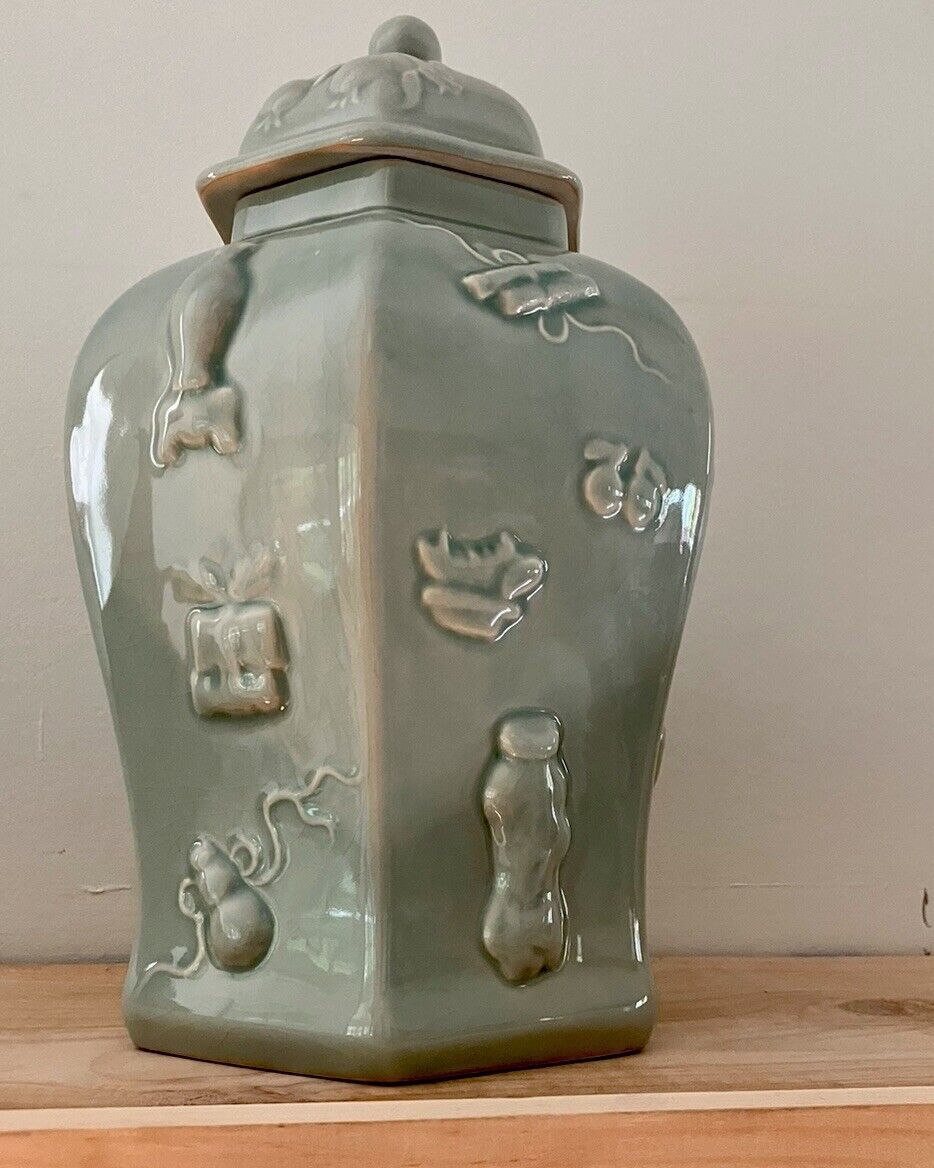 Maitland Smith Ceramic Urn