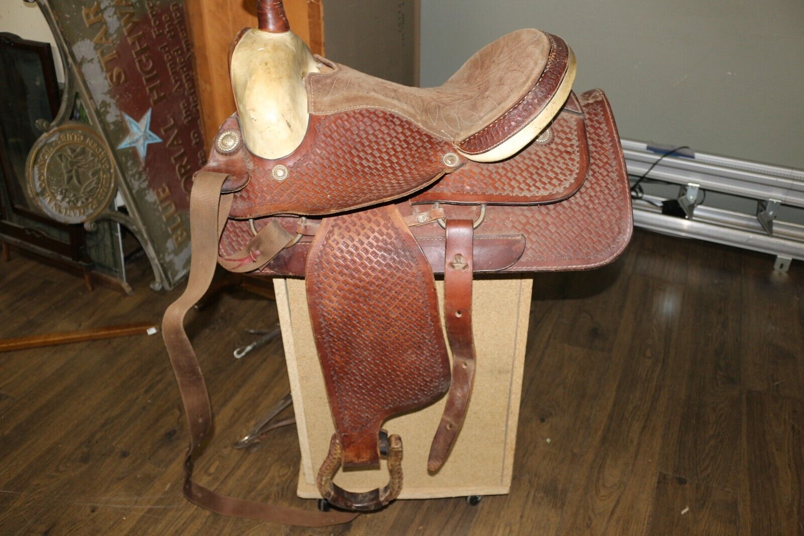 Vintage Texas Saddlery Co. Amerillo Saddle Tooled Leather Horse Cowboy Western