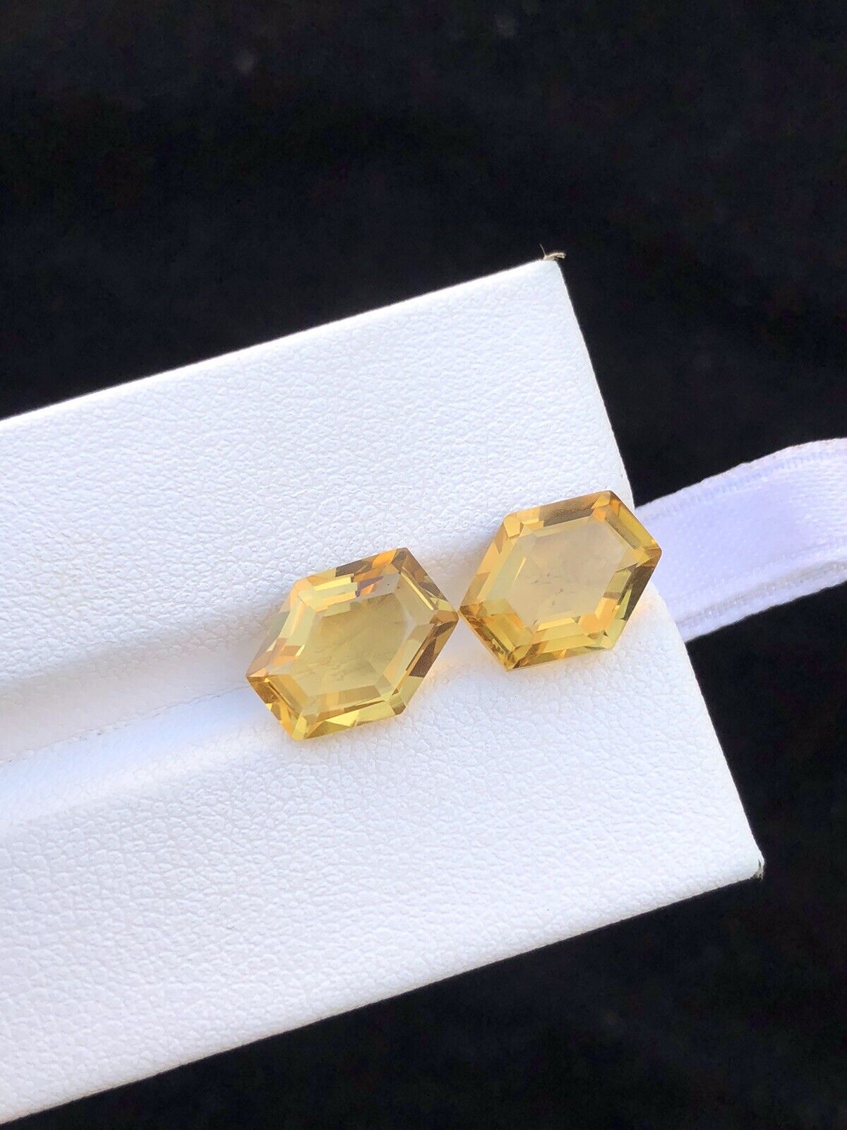 6.5 Crt / Beautiful Natural Faceted Cutting Citrine Pair