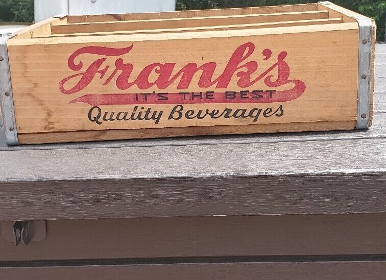 Vintage Frank's Quality Beverages Wooden Soda Bottle Crate Phila., PA 12-77 Used