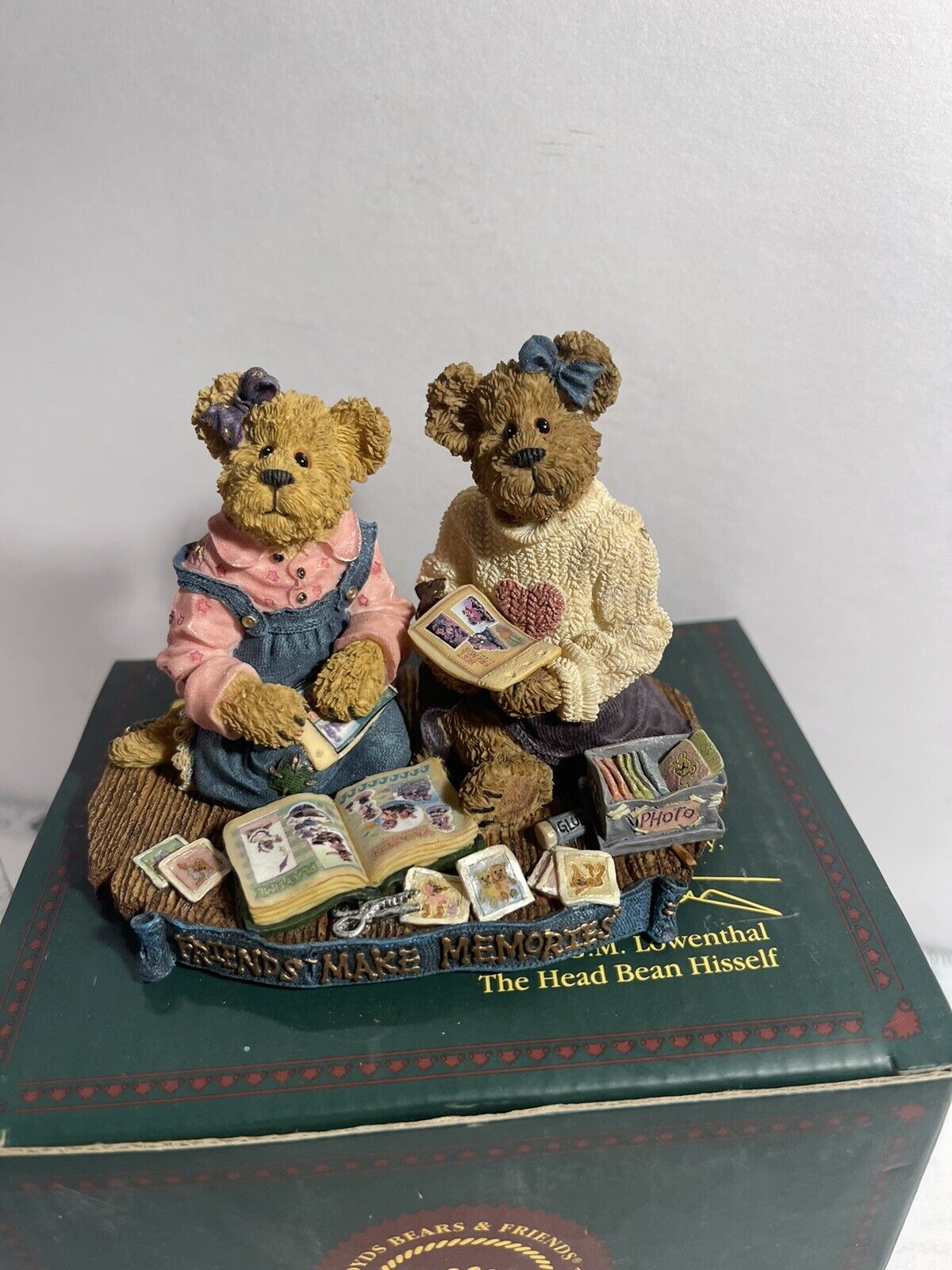 NIB Boyds Bearstone Collection Jen & Michelle Scrapbook Friends Figurine 2277924