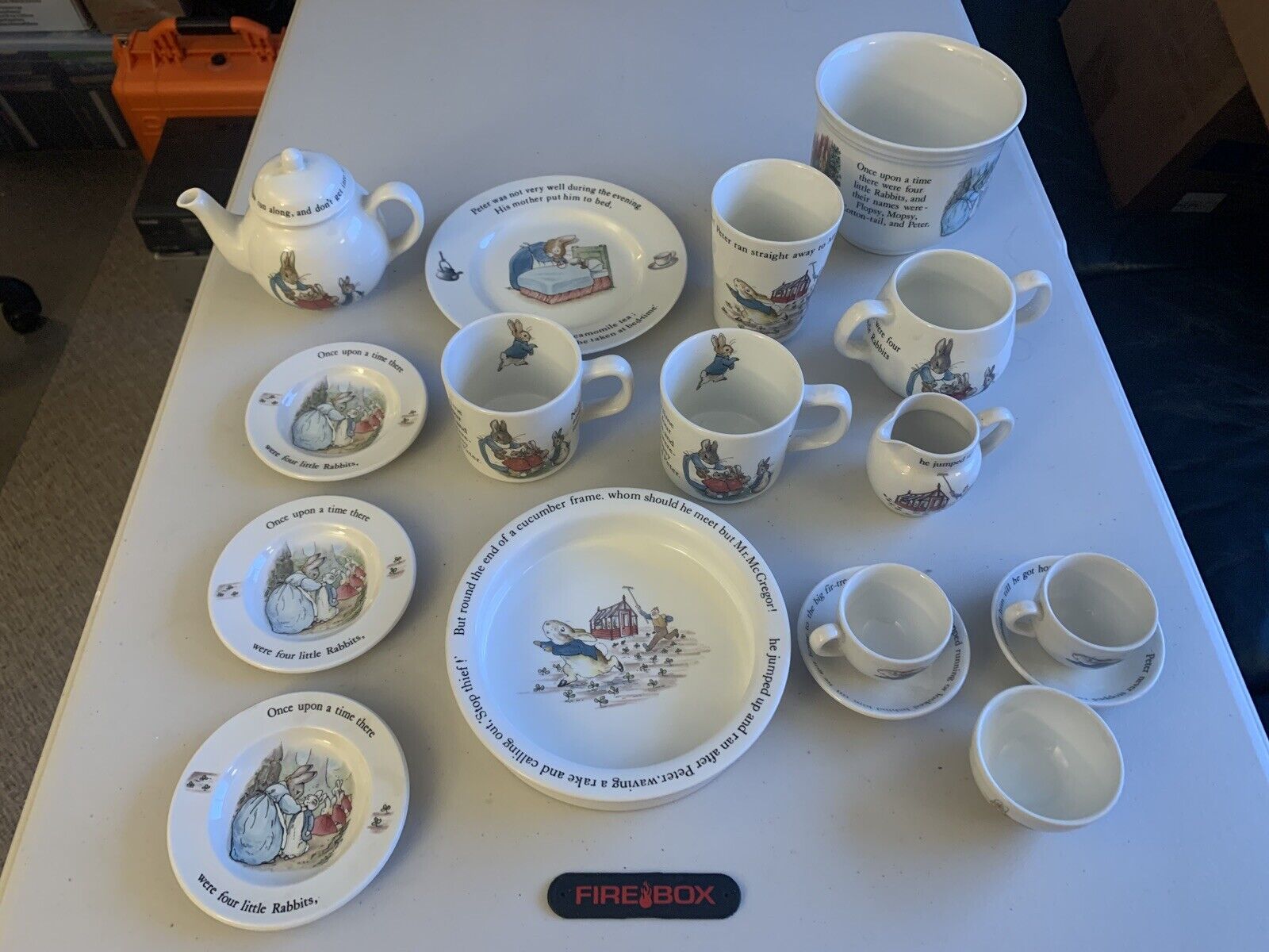 (17) Vintage Wedgwood Beatrix Potter Peter Rabbit Tea Set